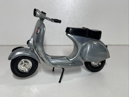 Xonex vespa rally - xonex, 1/12