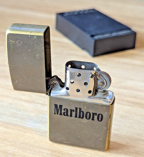 Vintage 1992 zippo - 1992, 60th