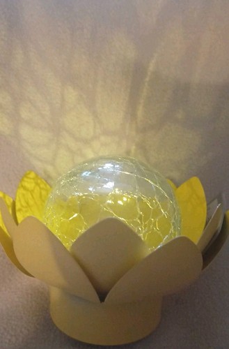 Solar grackle ball lotus - ball,