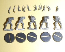 Warhammer 40k -  Necrons -  5x Classic  Metal Necron flayed Ones, One