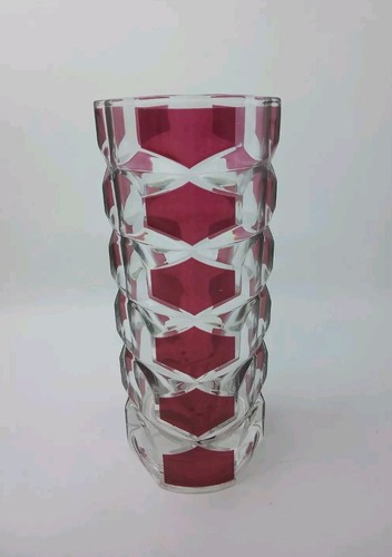 Windsor rubis glass - 'rubis', faceted