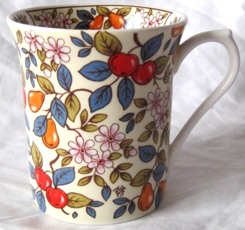 Vintage orchard mug - mug, queens