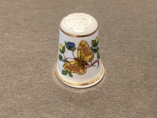 AYNSLEY CHINA ENGLAND YELLOW BUTTERFLY CERAMIC THIMBLE