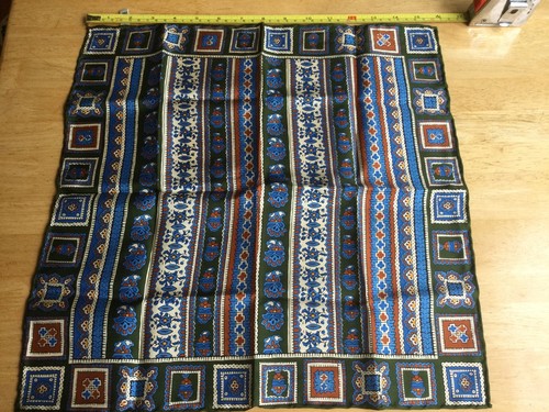 Silk pocket square - , /
