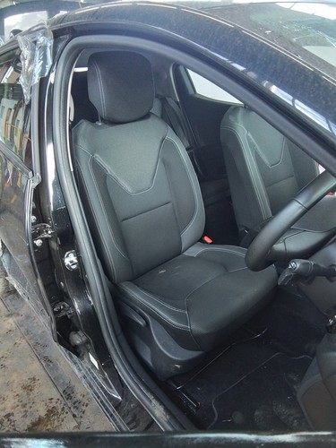 Seat front right renault - seat,