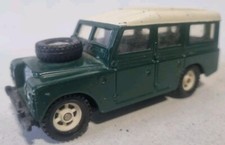 CORGI LAND ROVER 109WB 1/32 SCALE DIECAST MODEL IN GREEN W WHITE ROOF