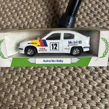 CORGI Mobil Performance Car