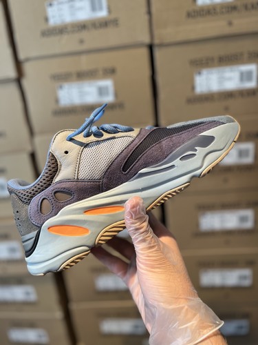 Yeezy boost 700 carbon - carbon, blue
