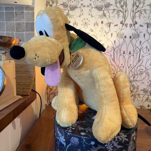 Disney store pluto - pluto, plush
