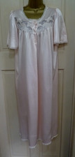 VINTAGE MADE IN ENGLAND PINK SILKY THICKER POLYESTER MIDI NIGHTDRESS SZ 12-14