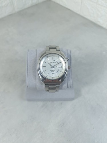 Seiko 5m63 0ak0 kinetic watch - 5m63-0ak0,