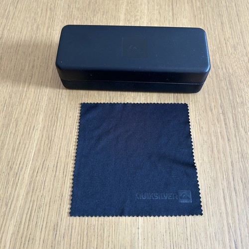 Quicksilver glasses case with - glasses,