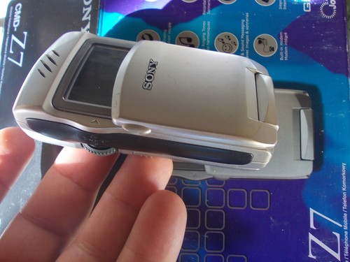 Phone mobile sony - cmd, z7