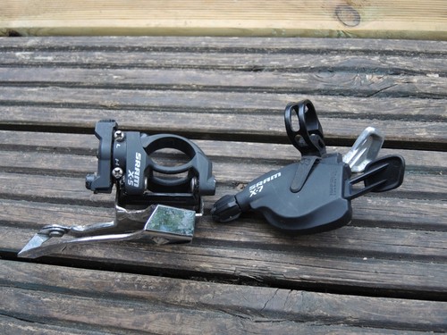 Front derailleur with shifter