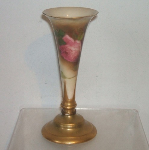 Royal worcester hand - royal,