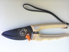 VINTAGE BRIDGEDALE BYPASS PRUNER SECATEURS 8"