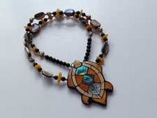 Inlaid Stone Shell Abalone Turtle Pendant Necklace Retro Vintage Sterling Clasp