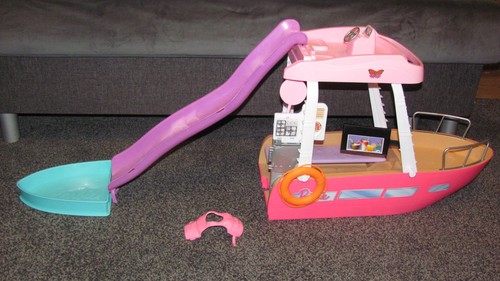 Barbie boat