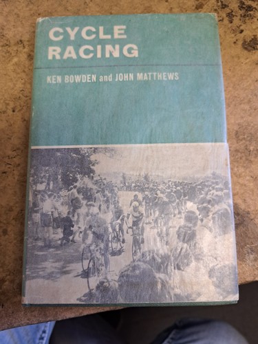 Vintage cycle racing book - racing,