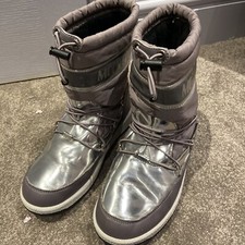 moonboot size 2.5uk good used