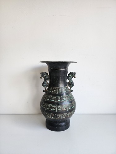 Chinese antique bronze vase - 1x,