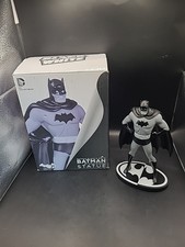 Batman Black & White Statue By