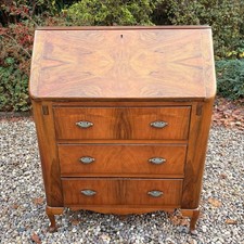 Harris Lebus Queen Anne Style