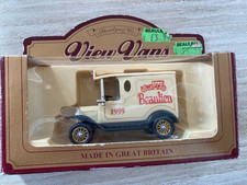 LLEDO STEVELYN VIEW VANS
