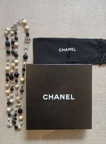 Chanel long pearl - long, necklace