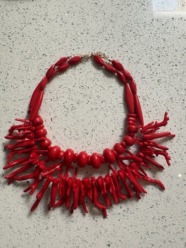 Ladies red coral - red, resin