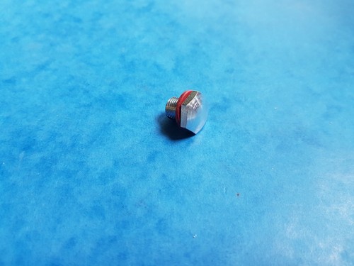 Triumph oil tank - triumph, plug