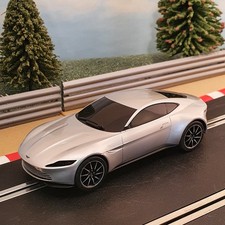 Scalextric 1:32 Car - James Bond Spectre - Silver Aston Martin DB10 *LIGHTS* #FM
