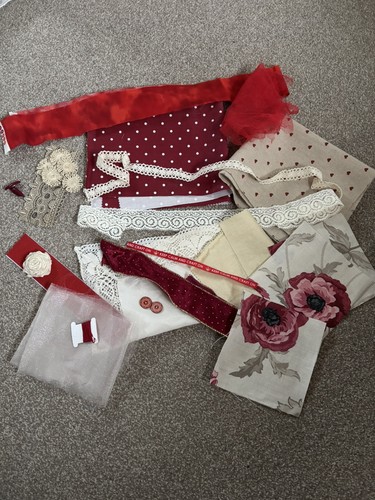 Red and cream slow - , stitch