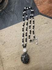 Lola Rose Black &White Pendant