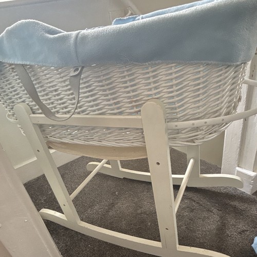 Wicker moses basket with - moses,