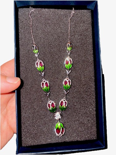 The tulip blossoms necklace - tulip,