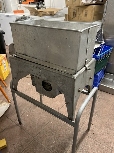 Potato chips chipper cutter - potato,