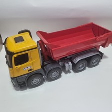 BRUDER MB Arocs Halfpipe Dump Truck yellow/red CONSTRUCTION TOY 1:16 scale