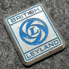 VINTAGE BRITISH LEYLAND METAL CAR BADGE GOOD USED CONDITION FOR AGE