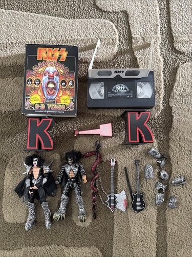 Kiss gene simmons action - simmons,