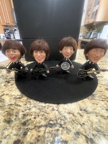 Vintage 1964 beatles remco - vintage,