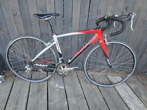 Giant defy road - aluxx, sl