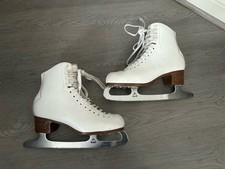 Jackson Artiste 1690 White Ice