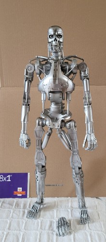 Neca terminator 800 - 2, t-800