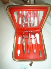 VINTAGE  MANICURE PEDICURE
