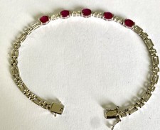 18ct White Gold Ruby And