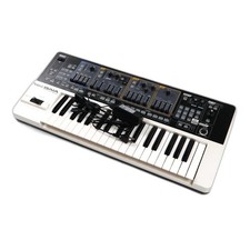 Roland GAIA SH-01 Synthesizer