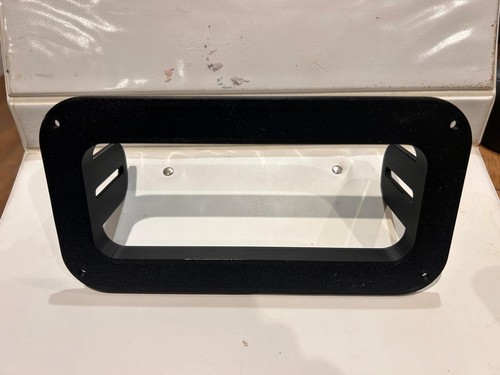Flush mounting bezel - flush,