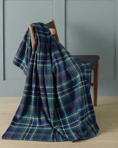 Balmoral tartan fleece throw - ,