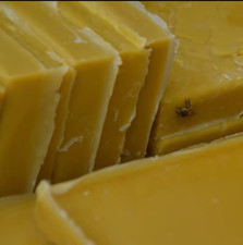 1kg beeswax slab - 1kg, block